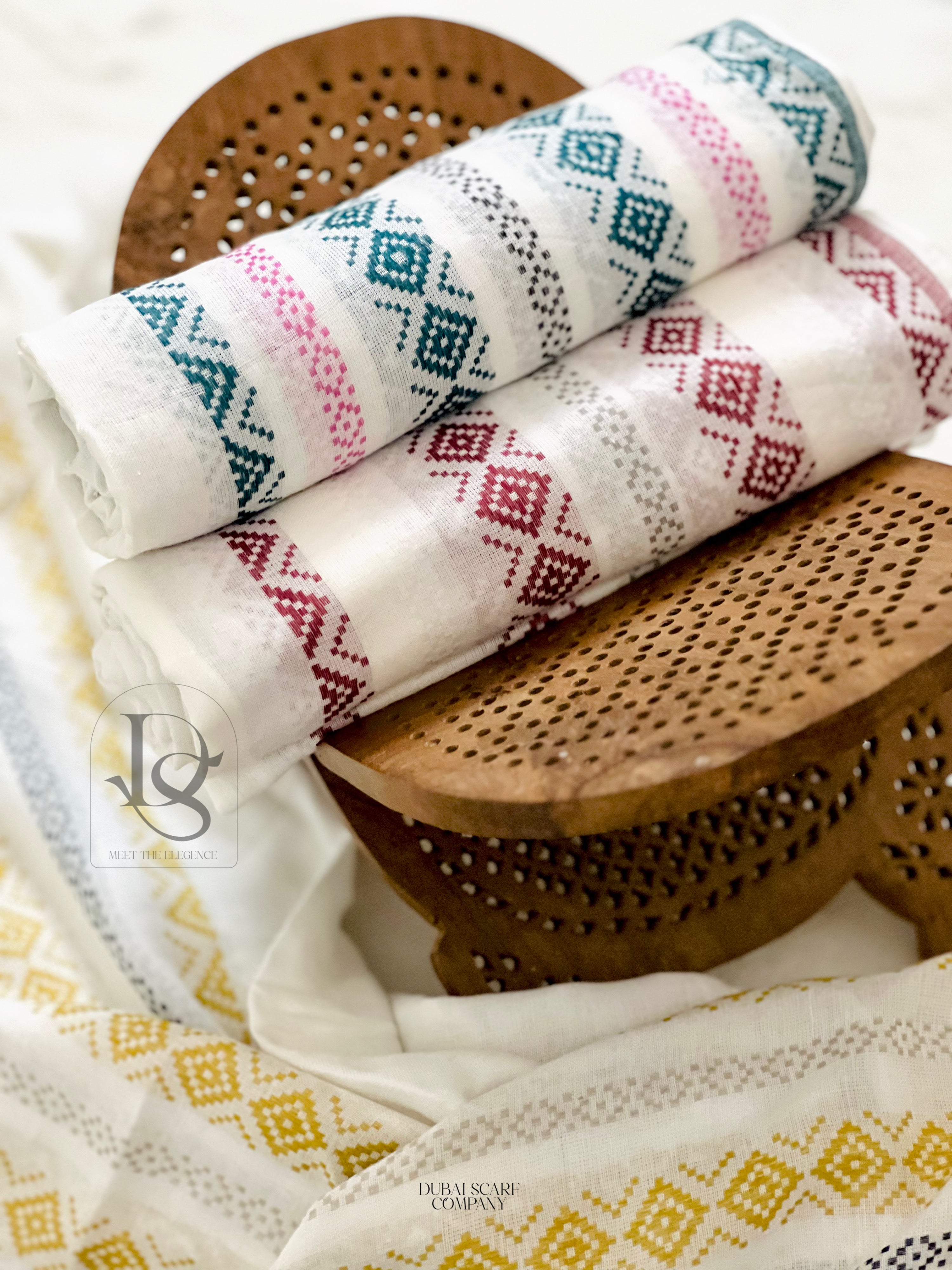 ETHNIC GEOMETRIC PRINTED SOFT HIJAB